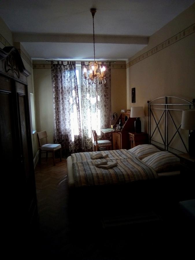 לורך אם ריין Wohnen Im Burghotel מראה חיצוני תמונה